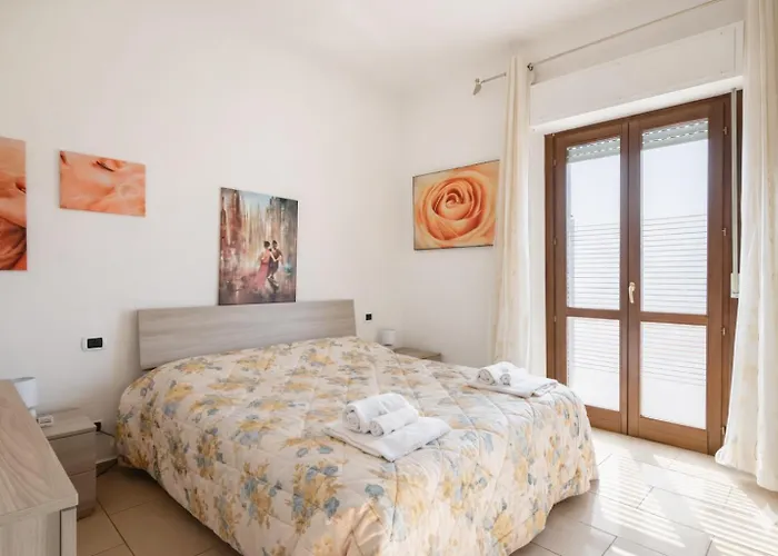 Dimoras 3br Center Terrace & Parking Apartment