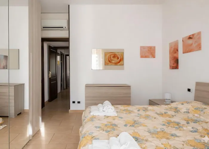 Dimoras 3br Center Terrace & Parking Apartment *