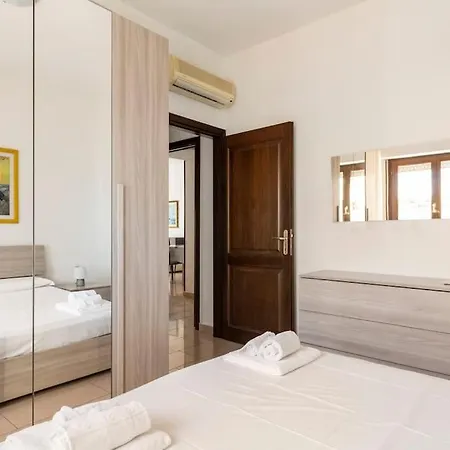 Dimoras 3br Center Terrace & Parking *