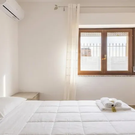 Apartament Dimoras 3br Center Terrace & Parking Olbia