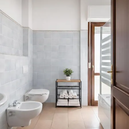 Dimoras 3br Center Terrace & Parking Lägenhet