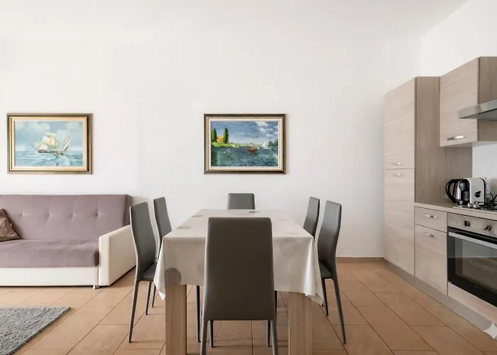 Dimoras 3br Center Terrace & Parking Appartamento *